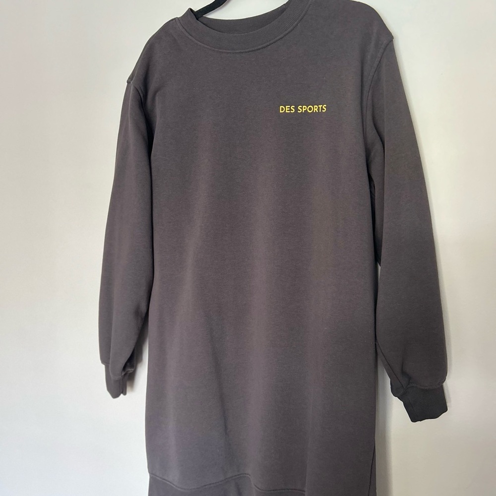 H&M Divided Dark Gray Crewneck Sweater Tunic “Des Sport” logo *worn once